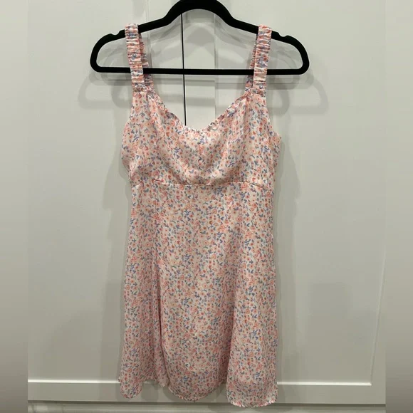 A&F Flirty Scrunchie Strap Dress, Size M - Picture 3 of 7
